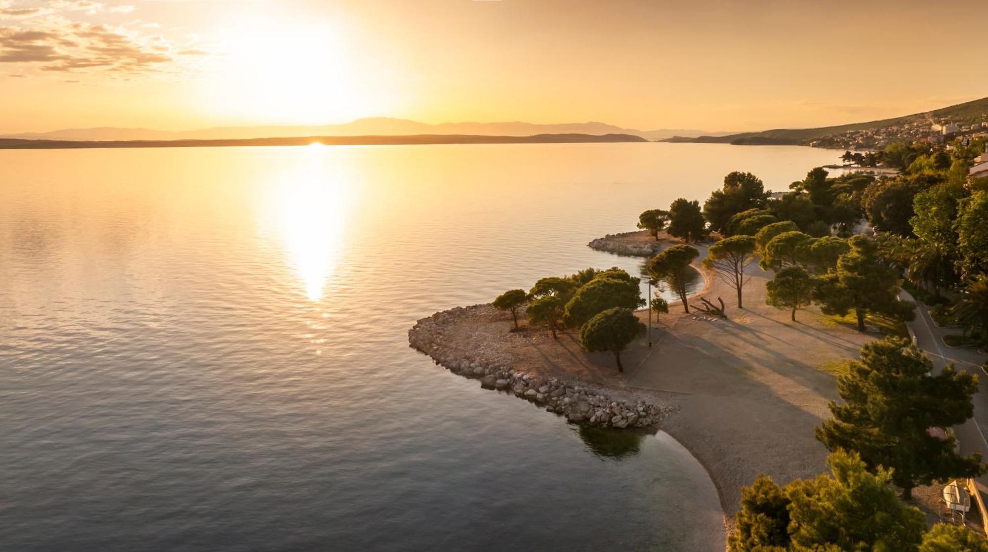 Aminess Younique Narrivi Hotel Crikvenica Exterior photo